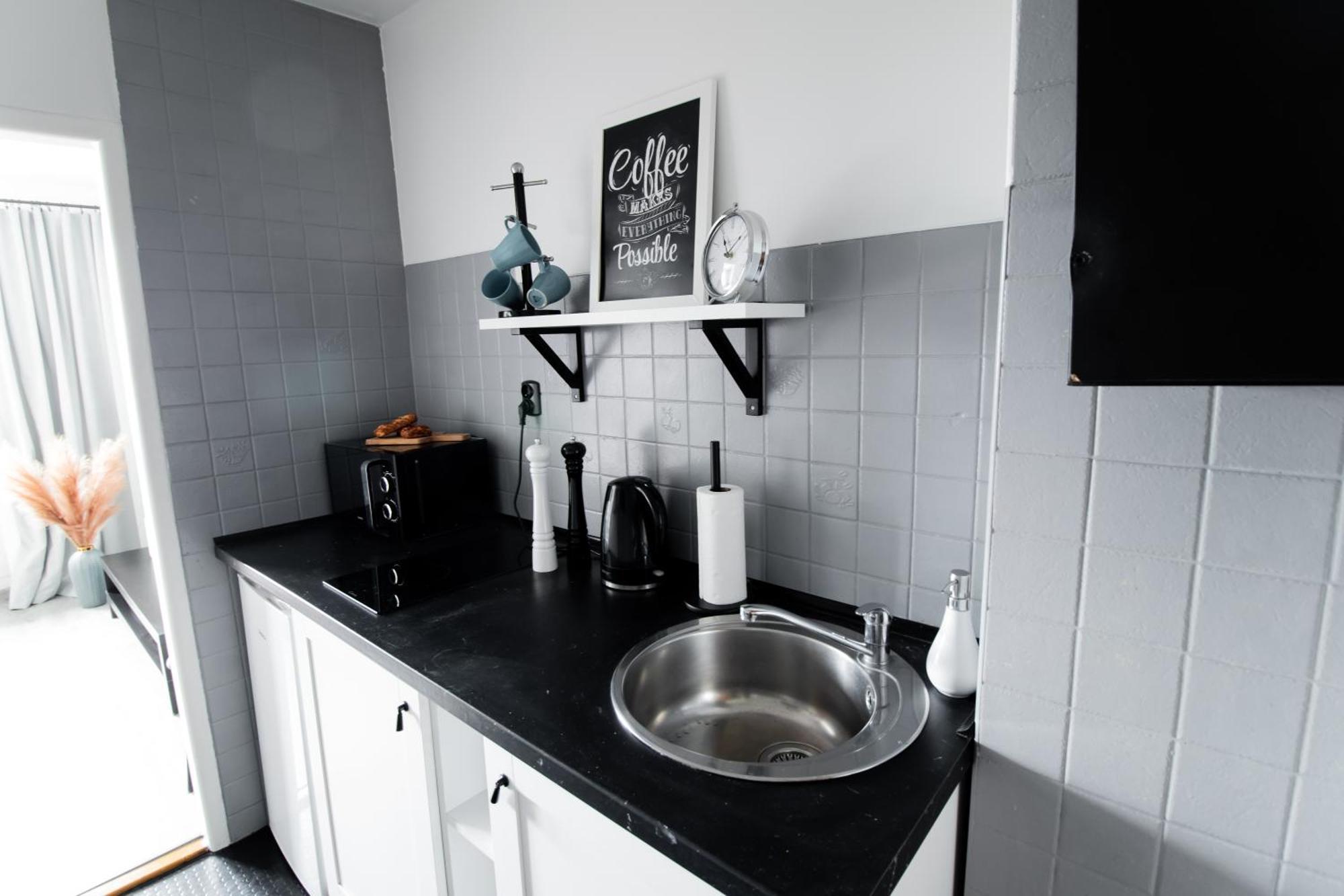 Piotrapartments - Daleka Cozy Train&Airport Apartment Varşovia Exterior foto