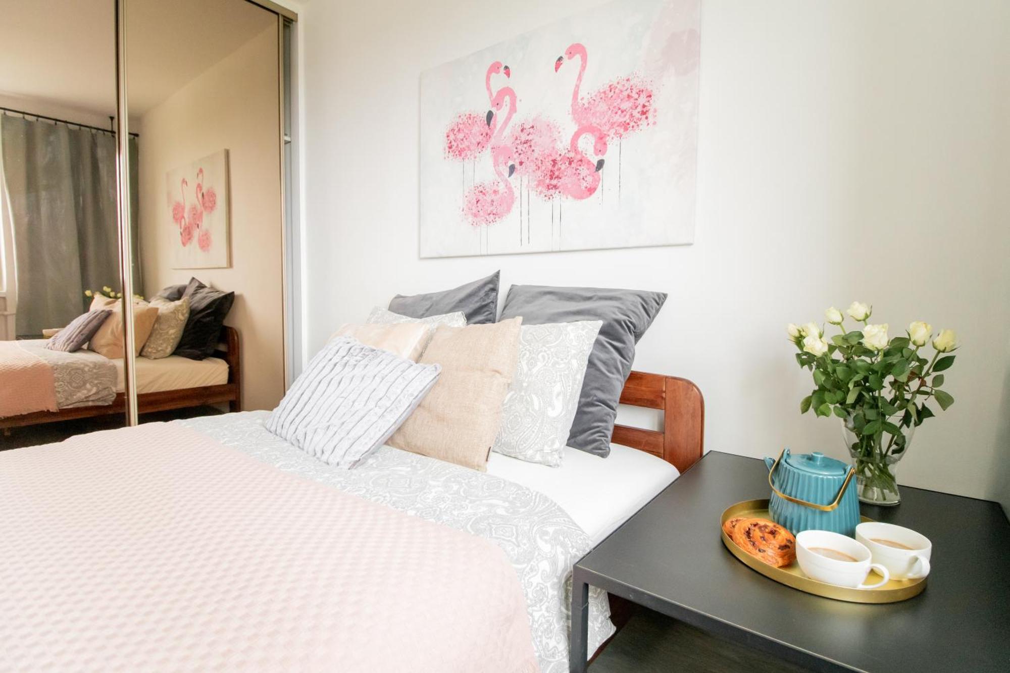 Piotrapartments - Daleka Cozy Train&Airport Apartment Varşovia Exterior foto