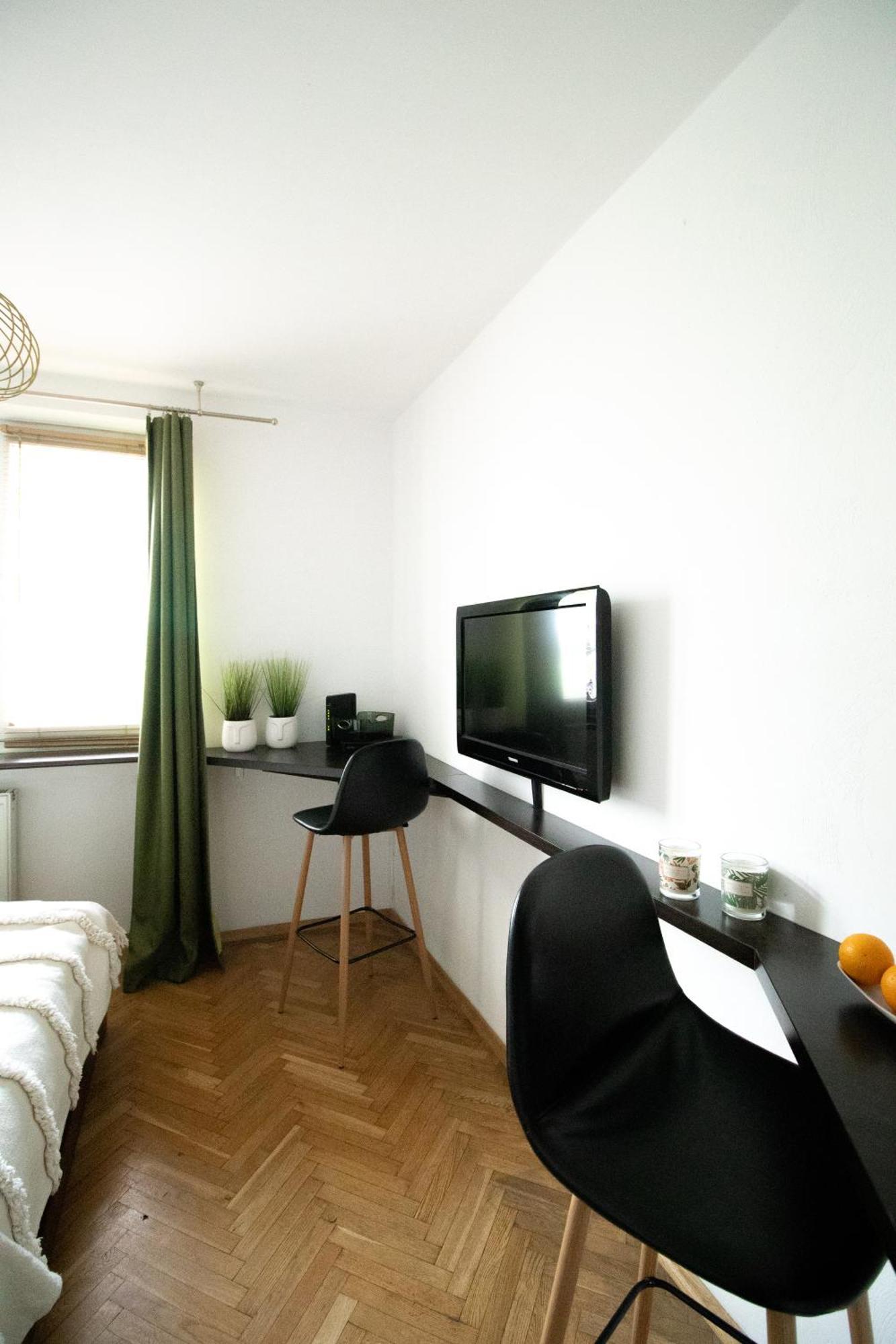 Piotrapartments - Daleka Cozy Train&Airport Apartment Varşovia Exterior foto