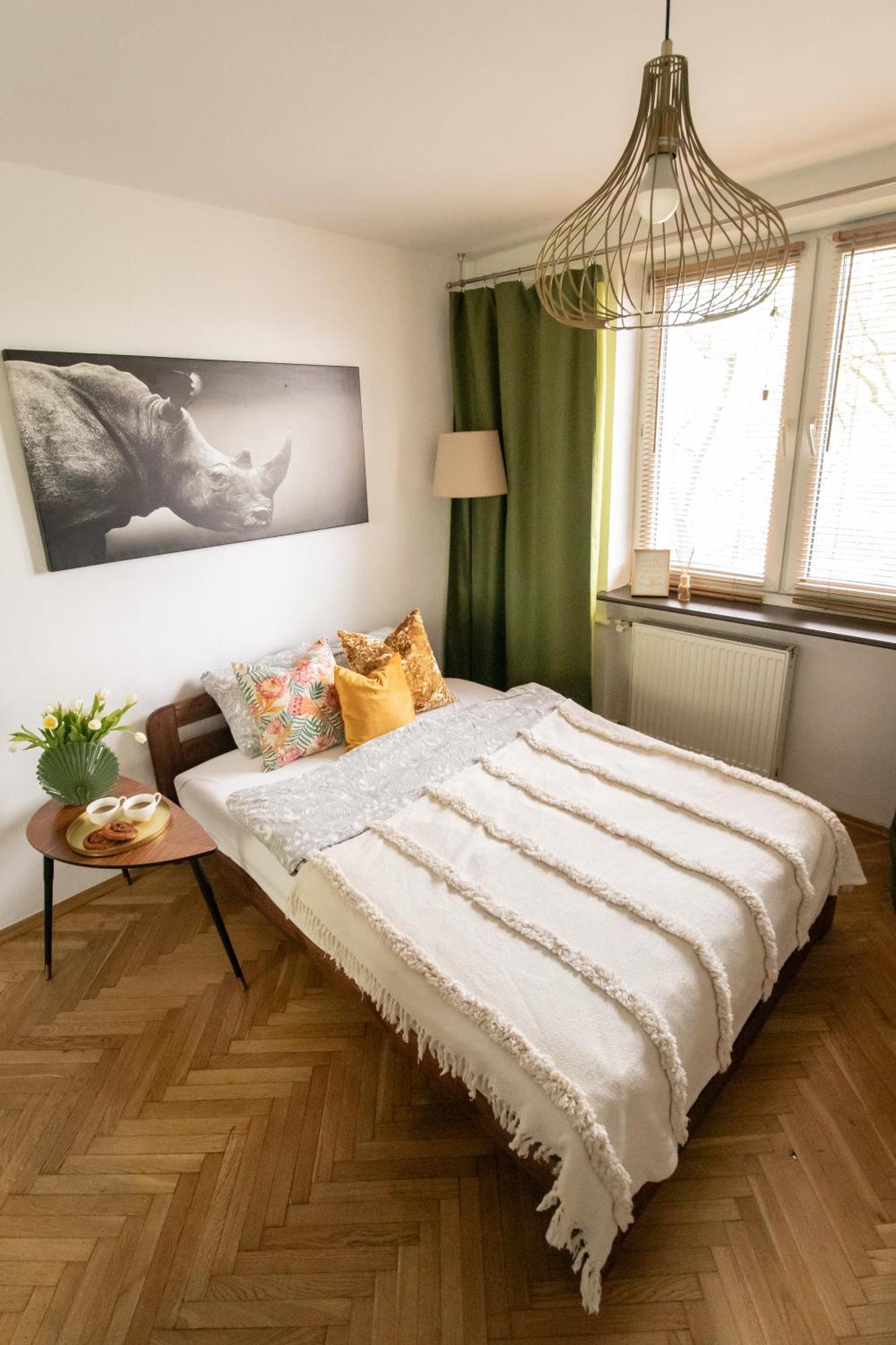 Piotrapartments - Daleka Cozy Train&Airport Apartment Varşovia Exterior foto